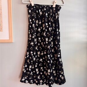 Old Navy Black Floral Skirt